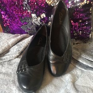 EUC Clark’s  black flats